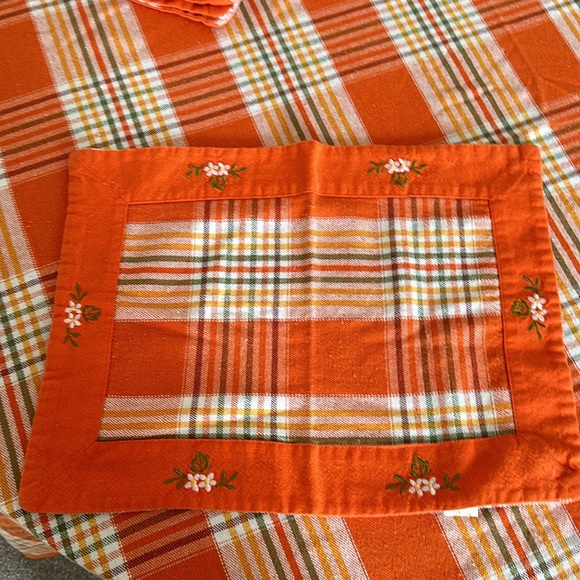 Romanian tablecloth w. napkins/placemat, mitten and hot plate support. - Picture 11 of 12